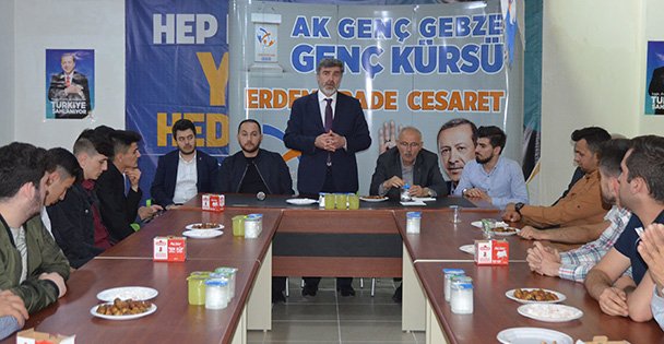 Gebzeli gençlerden Çakır'a destek sözü
