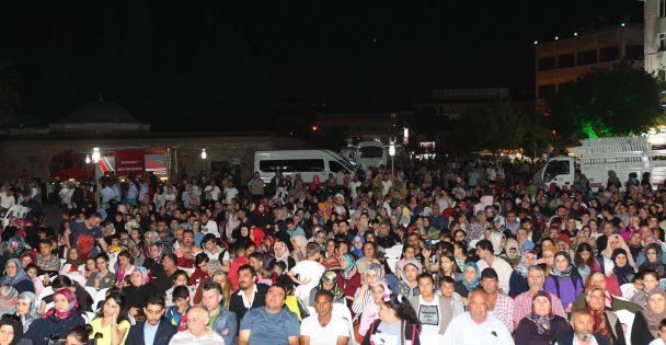 Gebzeliler Kadir Gecesini Kent Meydanında kutladı