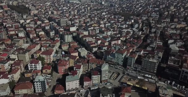 Gebzelilerin diken üstünde olduğu riskli bölge havadan görüntülendi