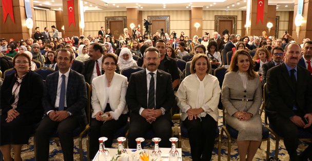 Geleceğe yön verecek kızlar Kocaeli'de