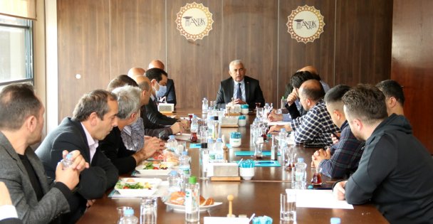 Genel Sekreter Gündoğdu,  Alikahya Sakinleriyle Buluştu