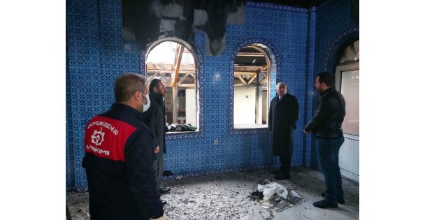 Genel Sekreter Gündoğdu, Bahtiyar Camii'ndeki Çalışmaları İnceledi