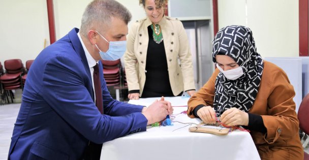 GÖLCÜK BELEDİYESİ SANAT GÜNLERİ DEVAM EDİYOR