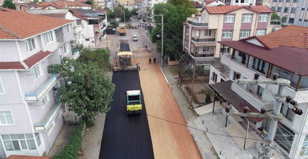 Gölcük Hürriyet Caddesi Asfaltlanıyor