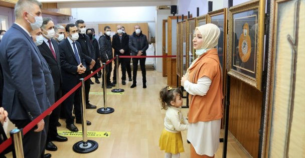 GÖLCÜK MUHTEŞEM BİR SERGİYE EV SAHİPLİĞİ YAPIYOR