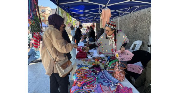 Gölcük'te el emeği ürünler şölende sergileniyor