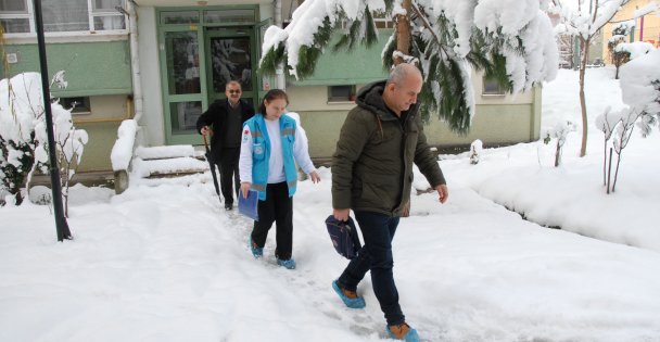 Gölcük'te evde bakım hizmeti