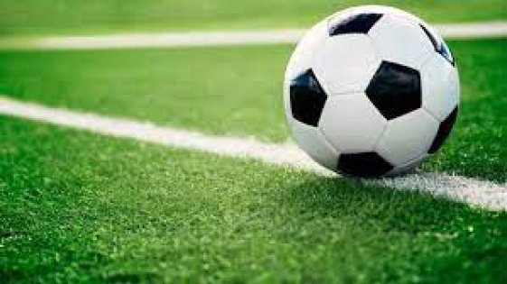Gölcük'te Kız Futbolcular Turnuvada Mücadele Etti