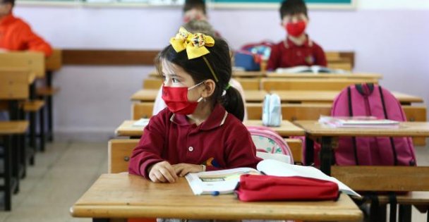 Gölcük'te yeni eğitim öğretim yılı başladı