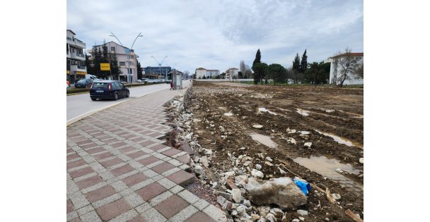 Gölcükün Yeni Sosyal Alanında Deniz göründü