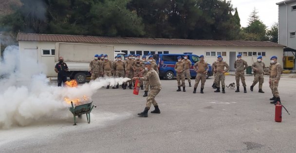 Görev Yapan Komandolara Acil Müdahale Eğitimi