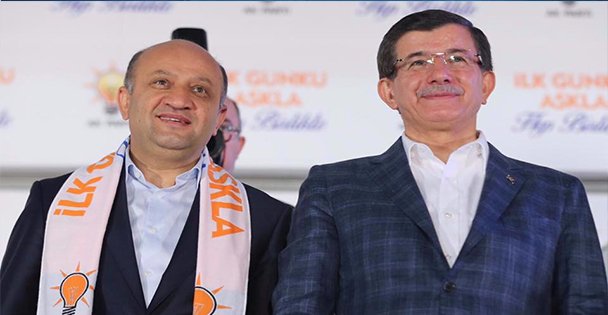Gözler Kabine'de!