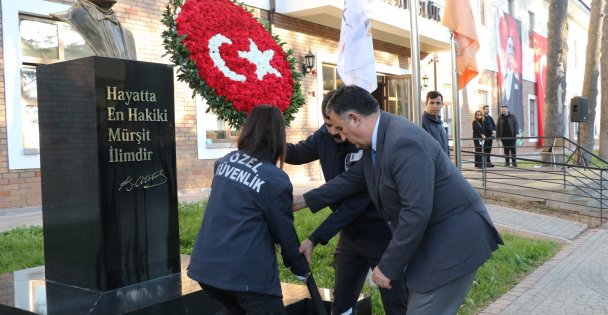 GTÜ'de Atatürk törenle anıldı