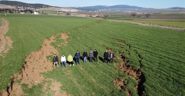 GTÜ'lü Akademisyenlerin Deprem Raporu Kamuoyuna Sunuldu