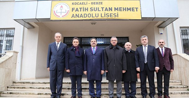 Güler ve Köşker'den okul ziyareti