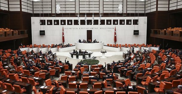 Hakkari ve Şırnak'la ilgili düzenleme tasarı metninden çıkarıldı