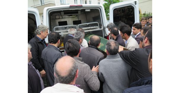 Halı sahada hayatını kaybetti