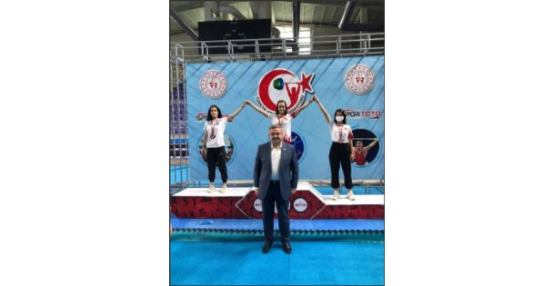 Halterciler Türkiye şampiyonu