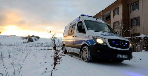 Hasta Nakil Ambulansları Kar Kış Dinlemiyor