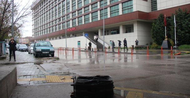 Hastane Önünde Şüpheli Valiz Alarmı