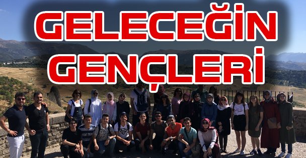 Hedef Gelecek Gençleri Endülüs'ü Gezdi