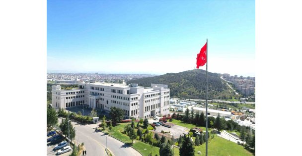 Hem üniversiteye hem mesleğe hazırlık