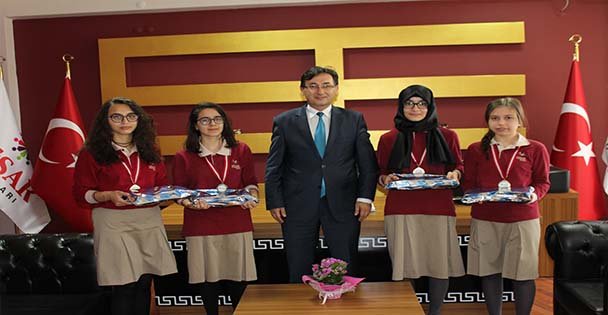 Hisar Okulları TEOG Birincileri