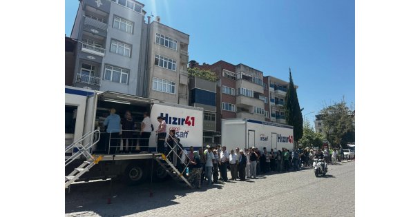 Hızır 41, Sındırgıda depremzedelerin yanında