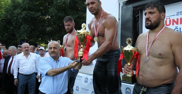 HÜNKAR ÇAYIRI YAĞLI GÜREŞLERİNE DAVET