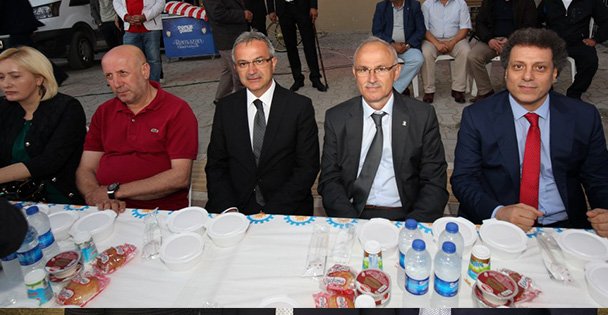 İftar sofrası Mimar Sinan'da kuruldu