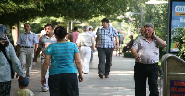 İftar ve sahur arasında yeterli su tüketin