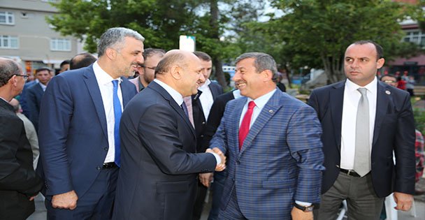 İftarını açtı