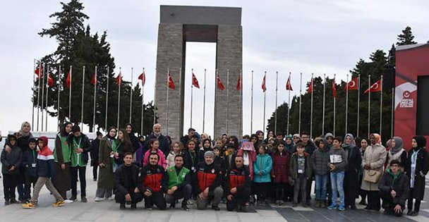 İHH'dan yetimlere Çanakkale gezisi