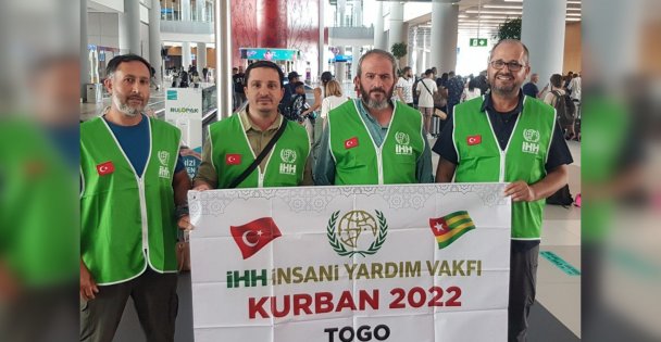 İHH'nın kurban çalışmaları için Togo'da bulunan ekibi kaza geçirdi