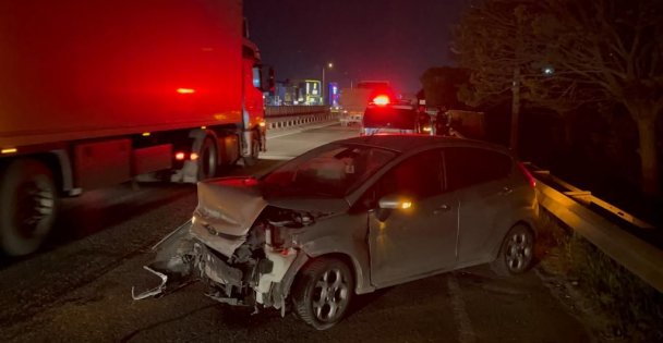 İki otomobilin çarpıştığı kazada 1 kişi yaralandı