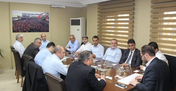 İlçe Başkanlarıyla mitingi konuştu