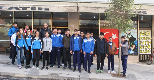 İlhami Bayrak, Sporcuları kahvaltıda ağırladı