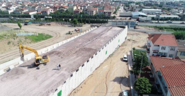 İlimtepe otoyol geçiş köprüsü ulaşımı rahatlatacak.