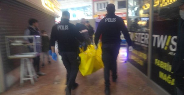 İş Merkezinde Ölü Bulundu