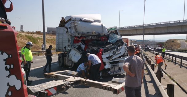 İstanbul istikameti trafiğe kapandı!
