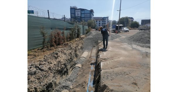 İSU, İZMİTTE ALTYAPIYI GÜÇLENDİRİYOR