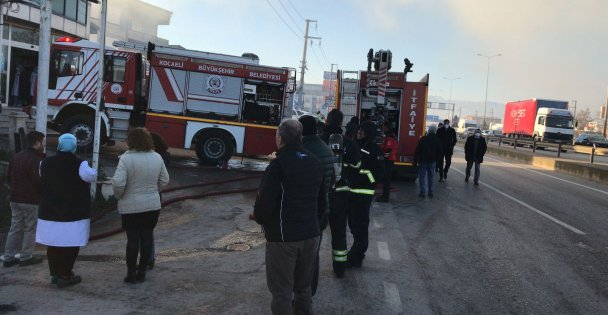 İtfaiyeden İmalathanede Çıkan Yangına Kısa Sürede Müdahale