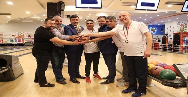 İZAYDAŞ'ta Erkekler Bowling Turnuvası