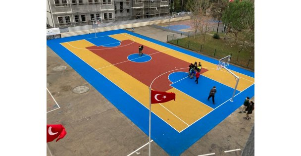 İzmit Edebali Ortaokuluna Basketbol Ve Voleybol Sahası