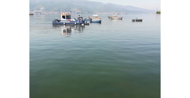 İzmit Körfezi atıklardan temizleniyor