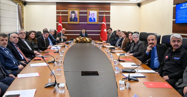 Kadına Yönelik Şiddetle Mücadele Komisyonu 2026 Yılı İlk Toplantısı, Vali Aktaş Başkanlığında Yapıldı