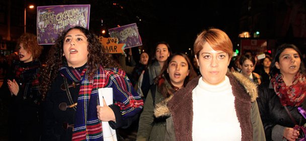 Kadınların yürüyüşüne OHAL engeli
