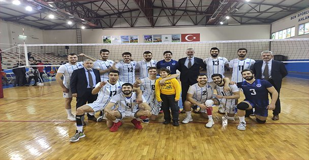 Kağıtspor Voleybol Takımı Dolu Dizgin İlerliyor