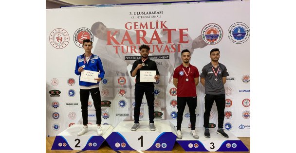 Kağıtspor'dan Madalya Yağmuru