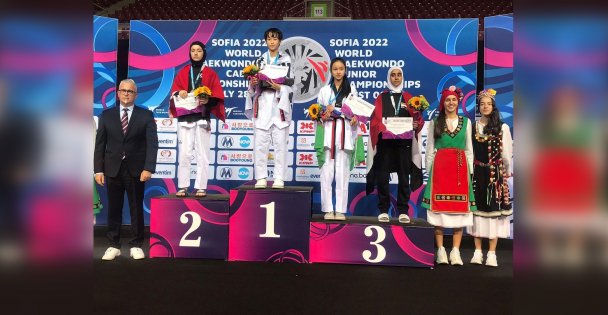 Kağıtsporlu Esila, dünya ikincisi oldu